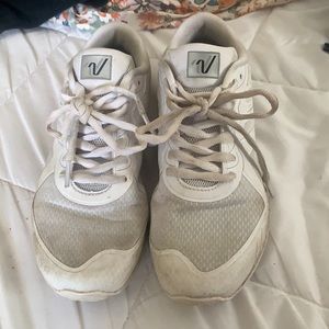 Varsity Rise cheer shoe size 7. Wore one season.